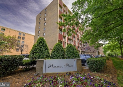 800 4th Street Sw - Photo 1