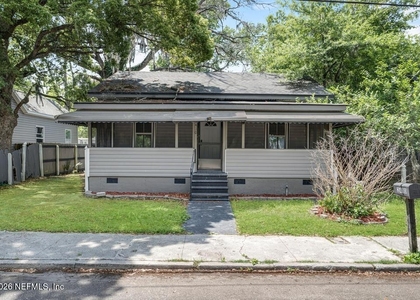 2410 Mcquade Street - Photo 1