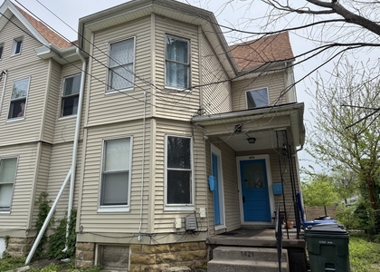 1421 Grand Avenue - Photo 1
