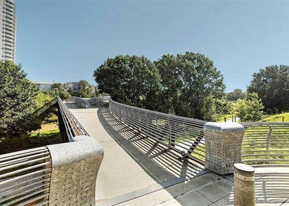 934 E Heights Hollow Lane - Photo 1