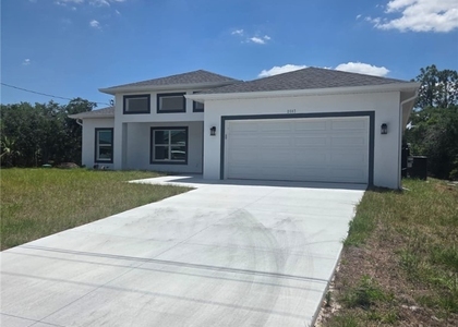 2507 53rd Street Sw - Photo 1