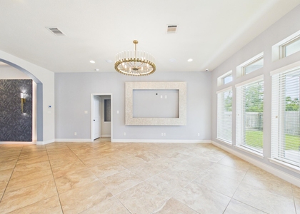 2807 Naples Park Lane - Photo 1