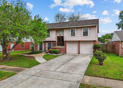 430 W Redway Lane W - Photo 1