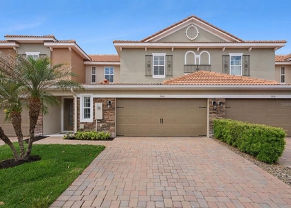 5640 Siracusa Lane - Photo 1