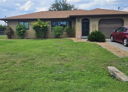 1823 Se 15th Street - Photo 1