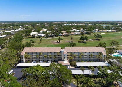 1015 Wexford Boulevard - Photo 1