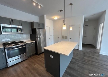 112a Southfield Avenue - Photo 1