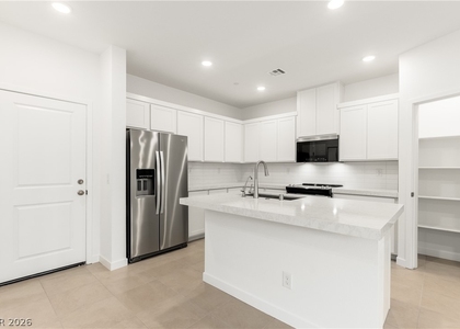 200 Wewatta Avenue - Photo 1