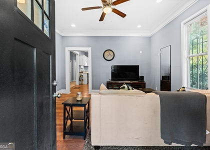 9 Gould Street Se - Photo 1