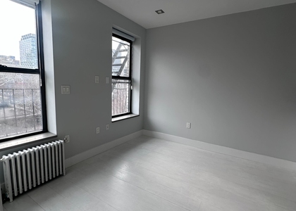 Stanton Street - Photo 1