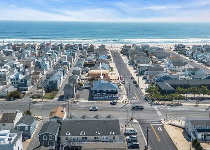 65 Grand Central Avenue - Photo 1