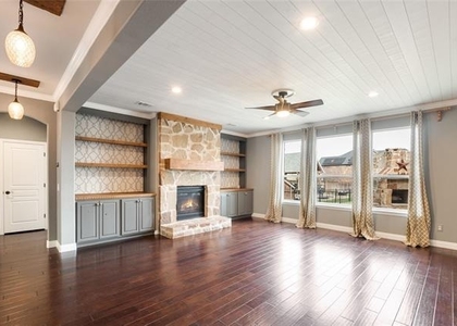 306 Aspen Lane - Photo 1