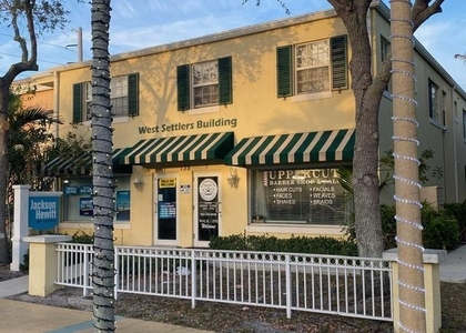 135 Nw 5th Avenue - Photo 1