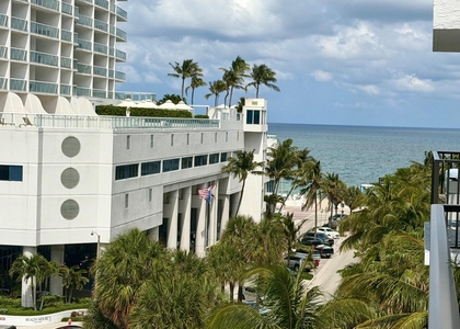 3000 Riomar Street - Photo 1