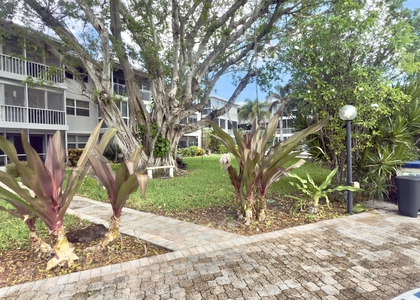 1200 Sw 12th Street Sw - Photo 1