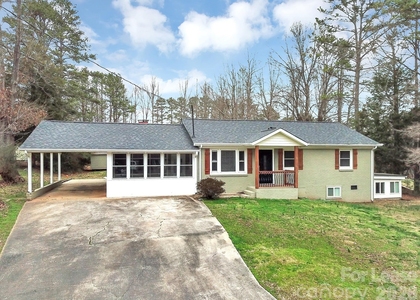 211 Valleydale Drive - Photo 1