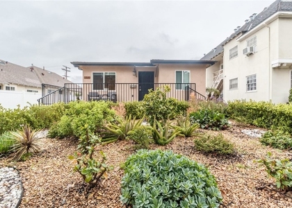 1443 E Broadway - Photo 1