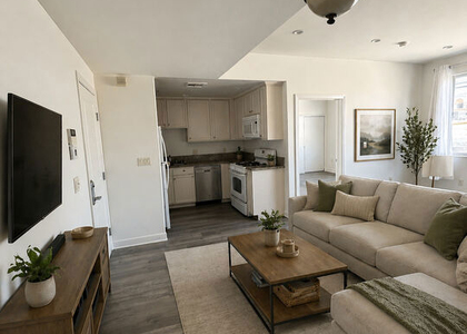 1412 S Sherbourne Drive - Photo 1