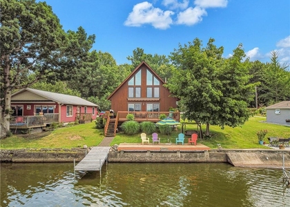 36 Ten Broeck Lane - Photo 1