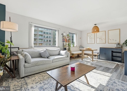 1200 S Arlington Ridge Road - Photo 1
