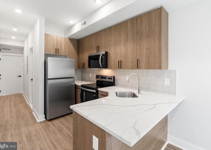 2207 N Franklin Street - Photo 1
