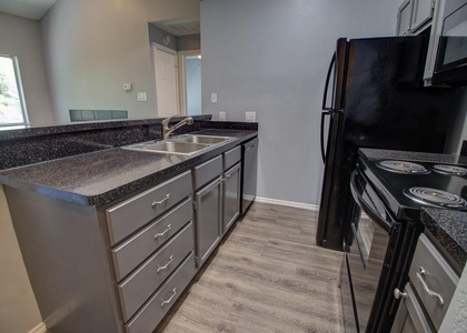 2606 Rio Grande St - Photo 1