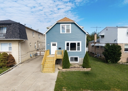 6730 W Dakin Street - Photo 1