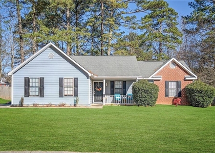 1528 Carriage Lane - Photo 1