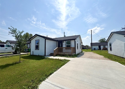 405 N Erskine Street - Photo 1