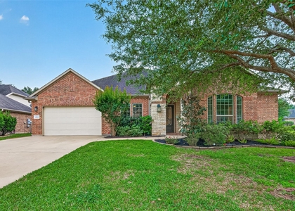 32607 Wingfoot Circle - Photo 1