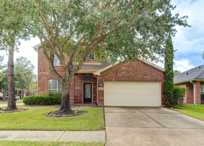 1903 Hampton Lakes Ct - Photo 1