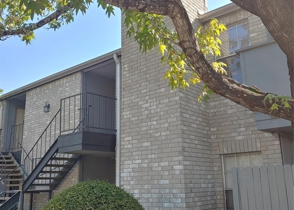 9700 Leawood Boulevard - Photo 1