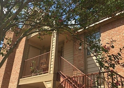 2402 Sycamore Avenue - Photo 1