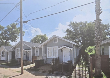 2118 Carter Street - Photo 1