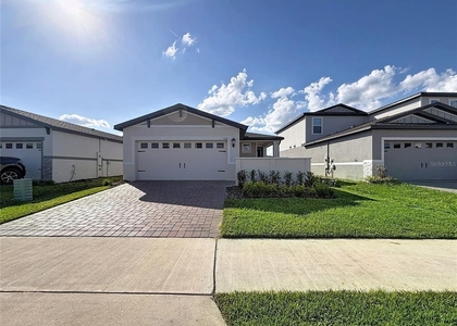 520 Kennedy Drive - Photo 1