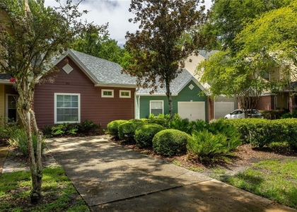 350 Nw 50 Boulevard - Photo 1