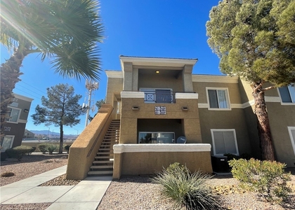 8070 W Russell Road - Photo 1