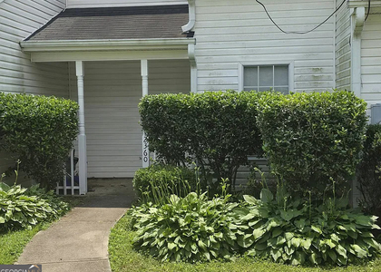 2360 Wellington Circle - Photo 1