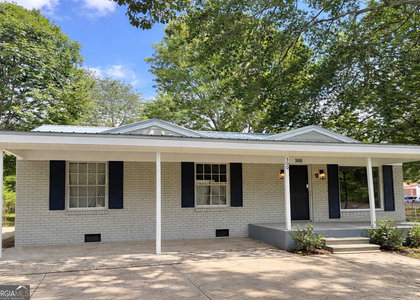 300 Martin Circle - Photo 1
