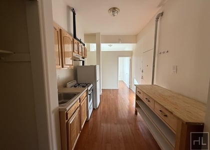 East 9th Street - Photo 1