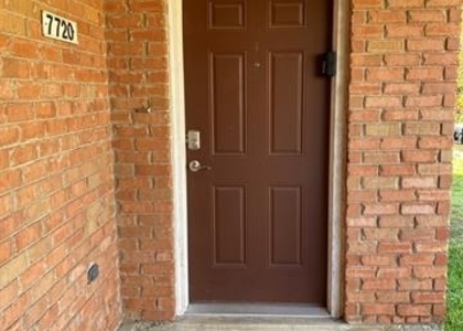 7720 Kings Ridge Road - Photo 1