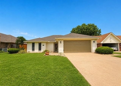 4409 Augusta Circle - Photo 1