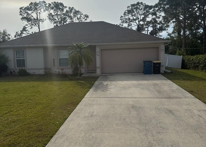 1068 Se Saint Johns St Street  - Photo 1
