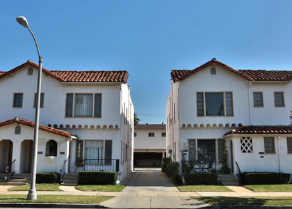 124 S Olive Avenue - Photo 1