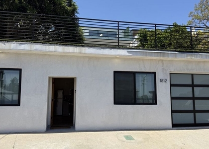 1812 1/2 Navy Street - Photo 1