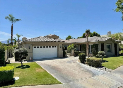 25 Buckingham Way - Photo 1
