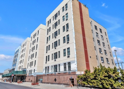 25 W Broadway - Photo 1
