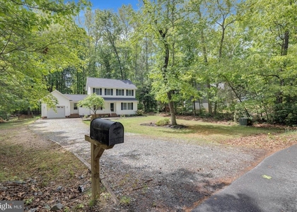583 Norwich Drive - Photo 1