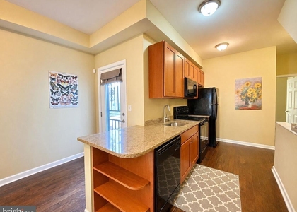 1618 Page Street - Photo 1