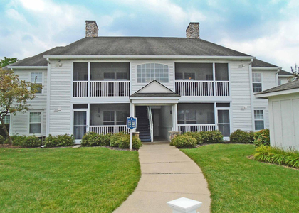 2800 S Knightsbridge Circle - Photo 1